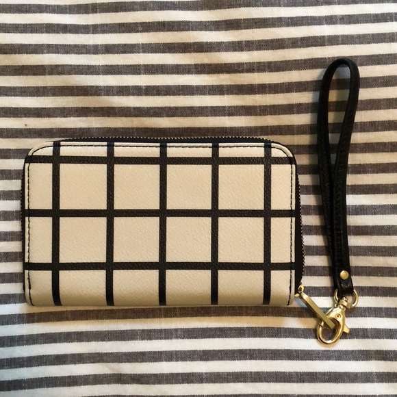 Fossil Wristlet - Picture 1 of 4